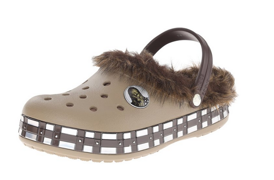 2015-09-17 14_21_38-Amazon.com_ crocs Unisex CB Star Wars Chewbacca Lined Clog_ Shoes