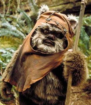 2016-10-03-16_59_40-star-wars-episode-viii-secrets-emerge-_-warwick-davis-confirms-role